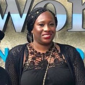 Meet your Posher, Larissa